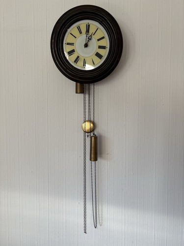 Alte mechanische wanduhr mit - mechanische,