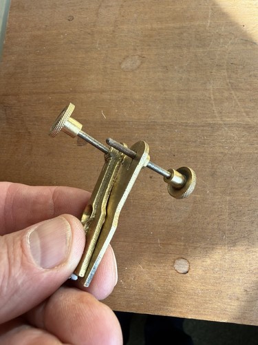 Abstandshalter wanduhr - abstandshalter,